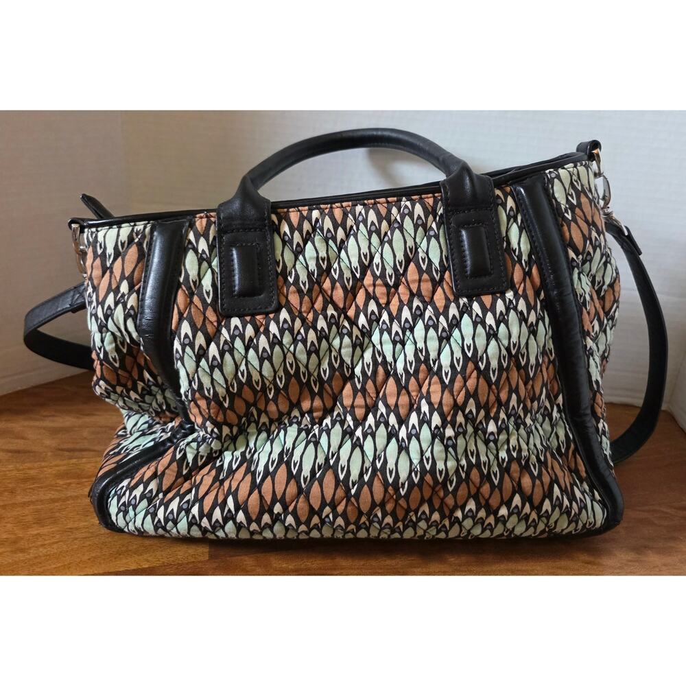 Vera Bradley Large Trapeze Tote Shoulder Bag Sierra Stream - Picture 2 of 7